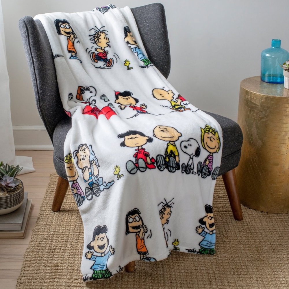 Berkshire Graphic Peanuts Gang Character Stripe Oversized VelvetSoft Throw.